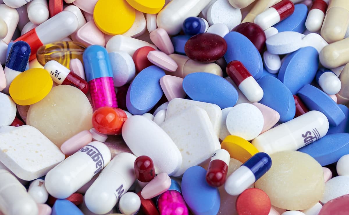 Trockener vs. produktiver Husten: Welche Hustensäfte wirklich helfen