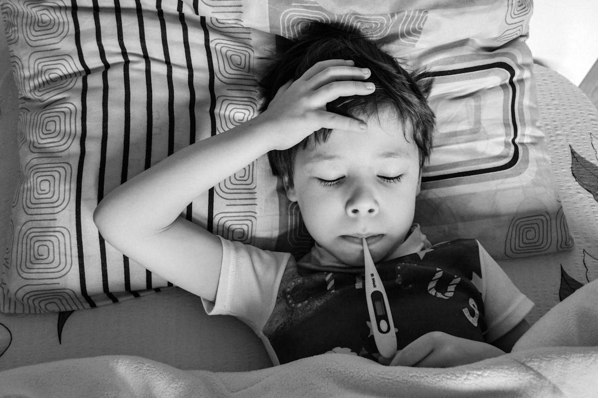Fiebermittel für Kinder: Paracetamol vs. Ibuprofen und die richtige Dosierung